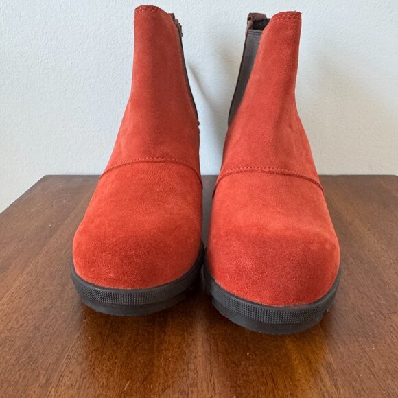 Sorel Joan Of Arctic Chelsea Wedge in Carnelian Red Brown Suede - Picture 7 of 11